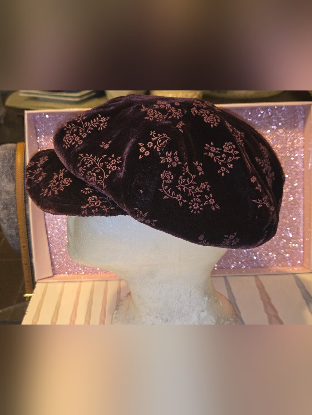 Vintage 90s Crazy Horse Liz Claiborne Velvet Floral Newsboy Cap Plum